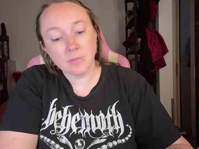 NylonQueen NylonQueen