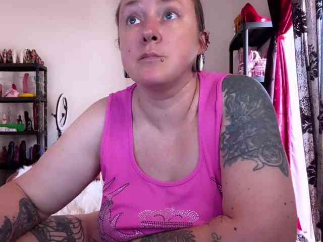 NylonQueen