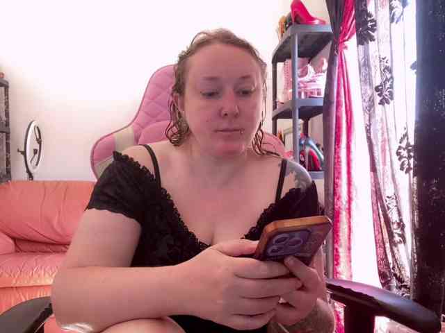 NylonQueen NylonQueen