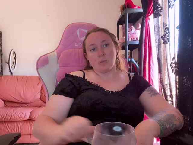 NylonQueen