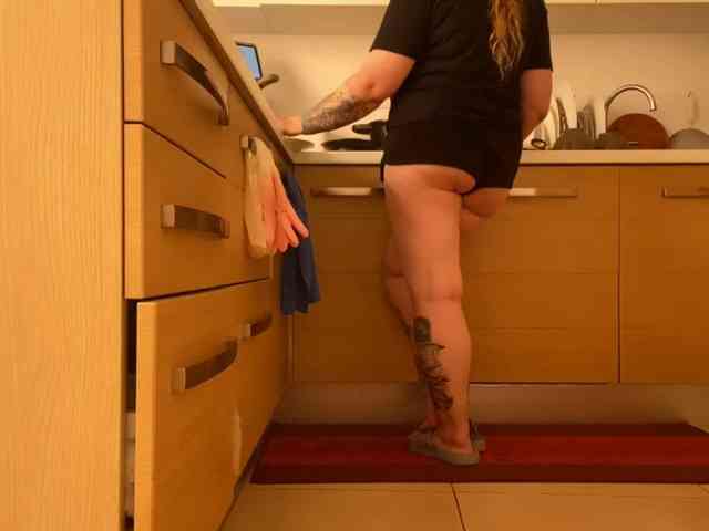 NylonQueen
