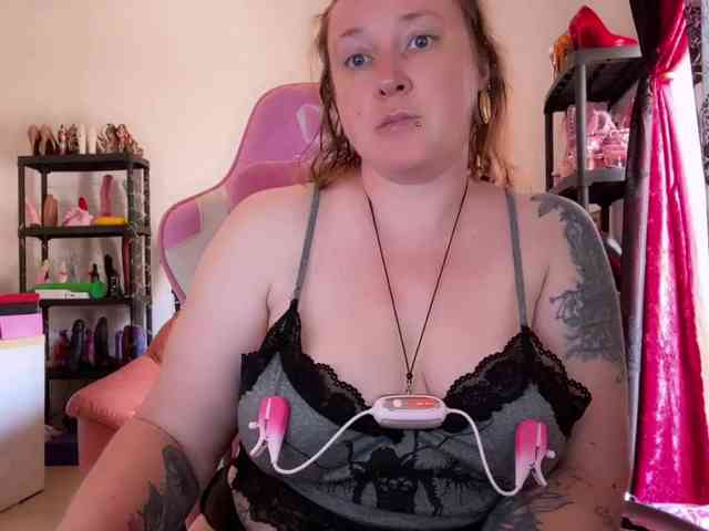 NylonQueen