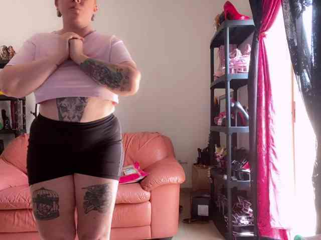 NylonQueen