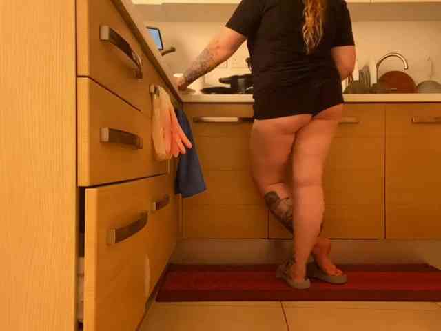 NylonQueen