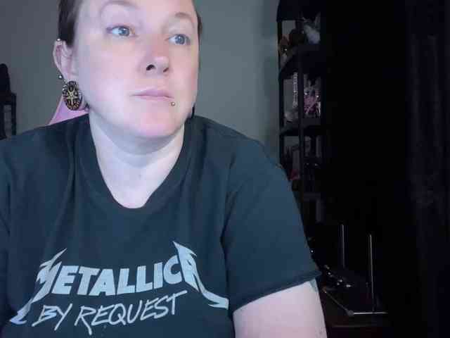 NylonQueen webcam