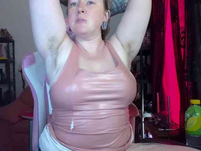 NylonQueen webcam