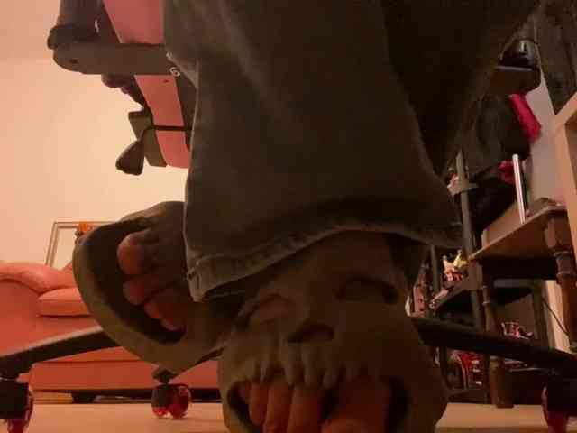 NylonQueen webcam