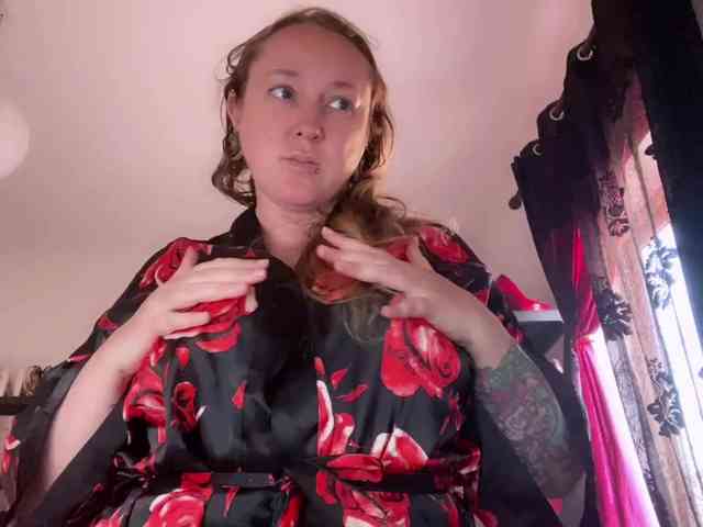 NylonQueen NylonQueen