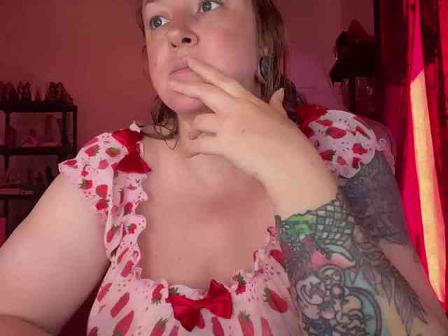 NylonQueen