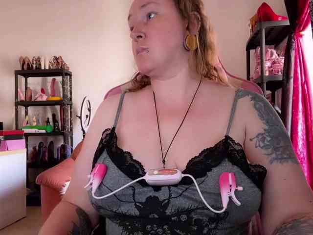 NylonQueen