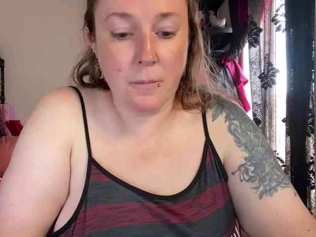 NylonQueen
