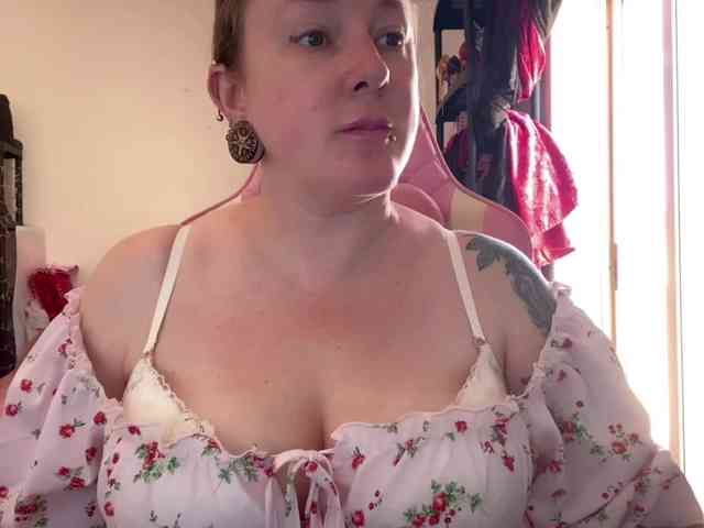 NylonQueen