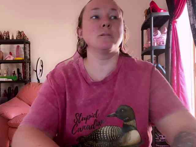 NylonQueen webcam