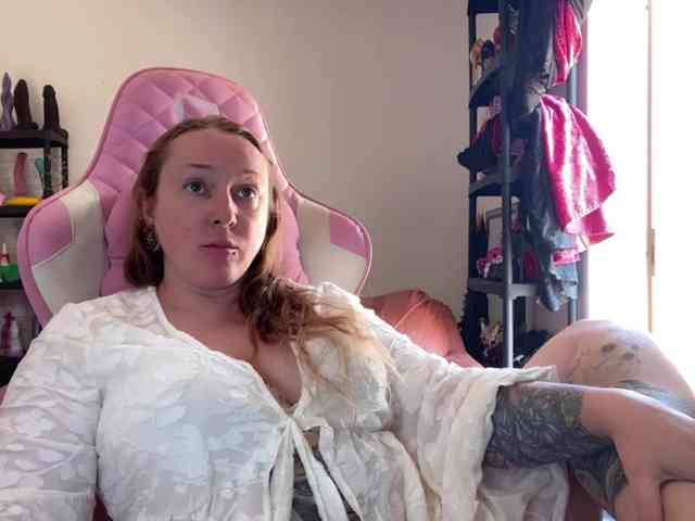 NylonQueen Live Webcam on BongaCams
