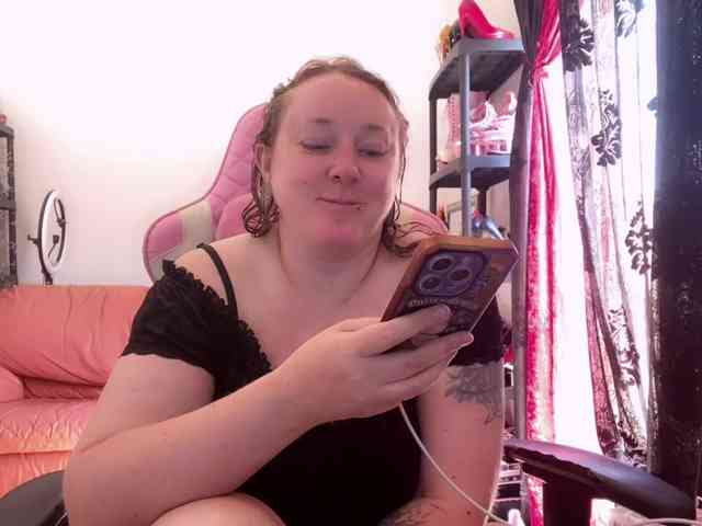 NylonQueen webcam