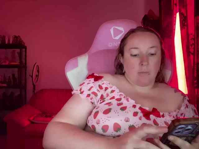 NylonQueen webcam