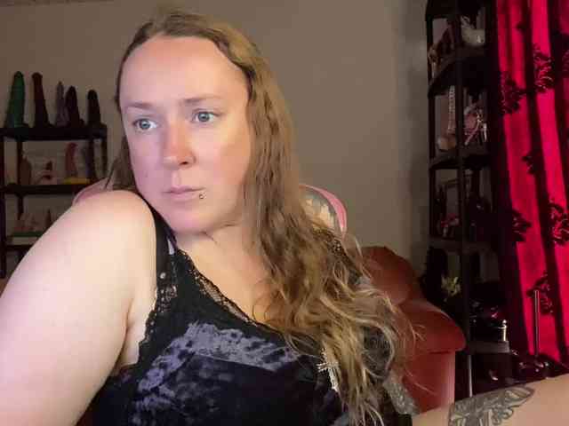 NylonQueen