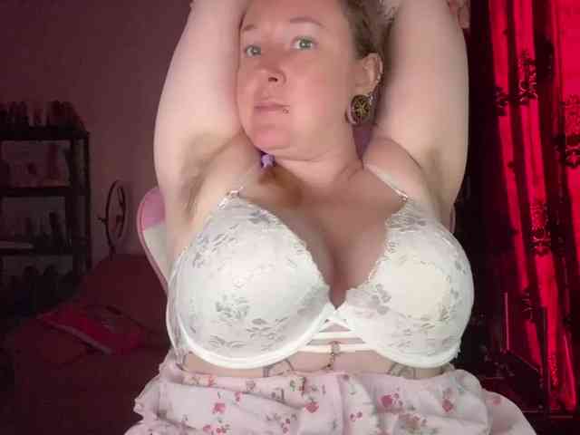 NylonQueen NylonQueen