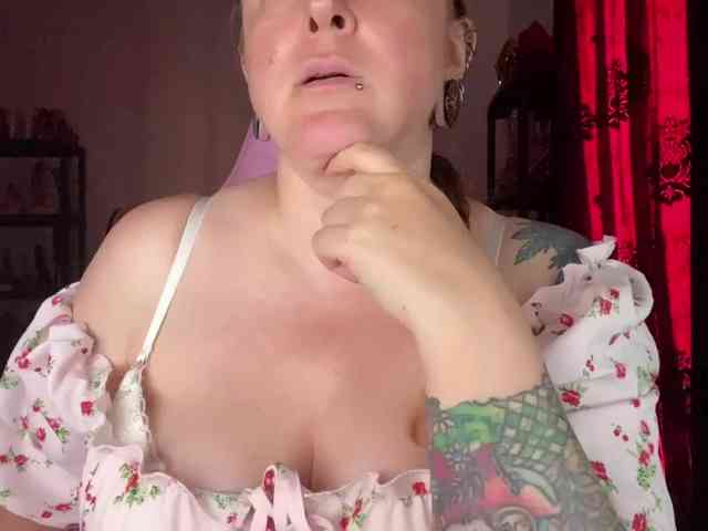 NylonQueen NylonQueen