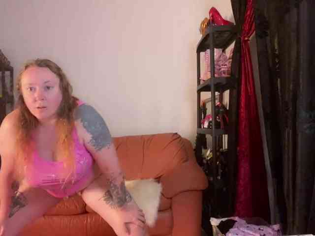 NylonQueen webcam