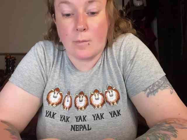 NylonQueen webcam