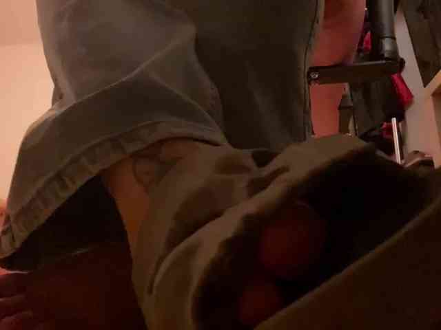 NylonQueen webcam