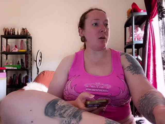 NylonQueen webcam