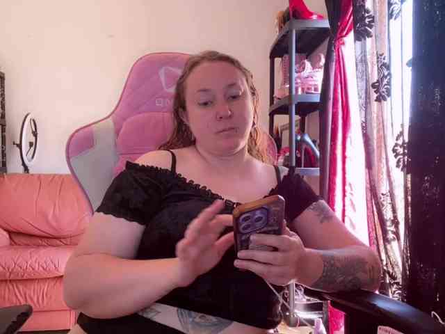 NylonQueen webcam