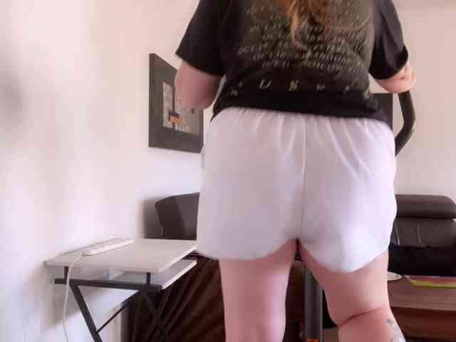 NylonQueen webcam