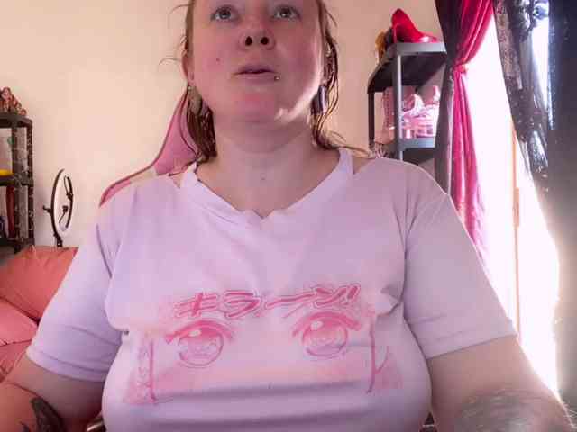 NylonQueen webcam