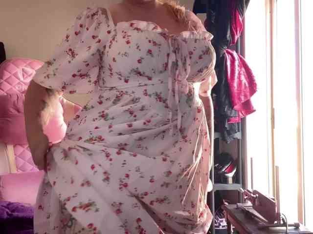 NylonQueen webcam
