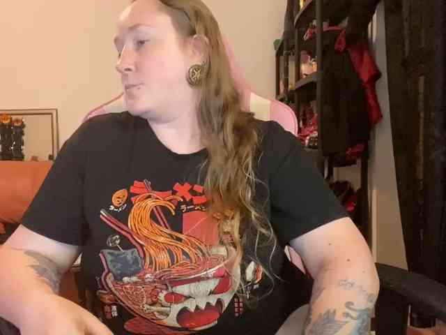 nylonqueen's live room