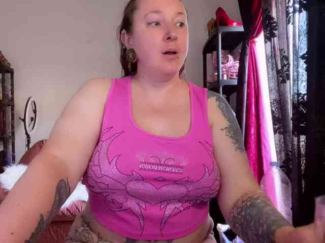 NylonQueen webcam