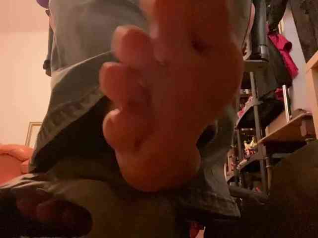 NylonQueen webcam