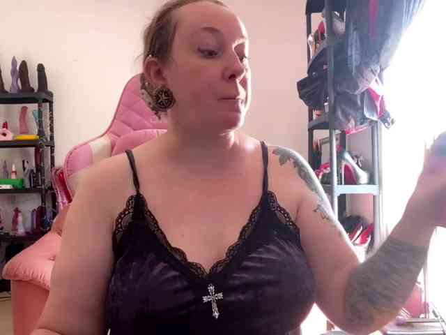NylonQueen