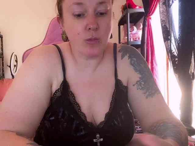 NylonQueen