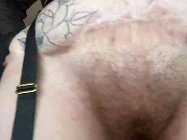 NylonQueen webcam