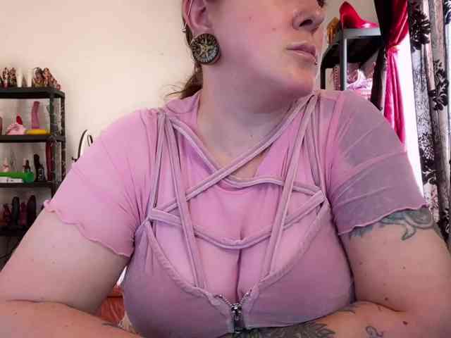 NylonQueen