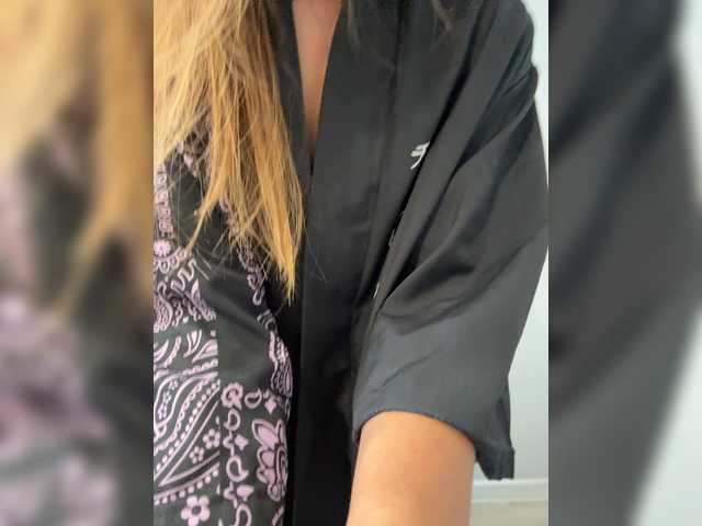ann-den live cam on BongaCams
