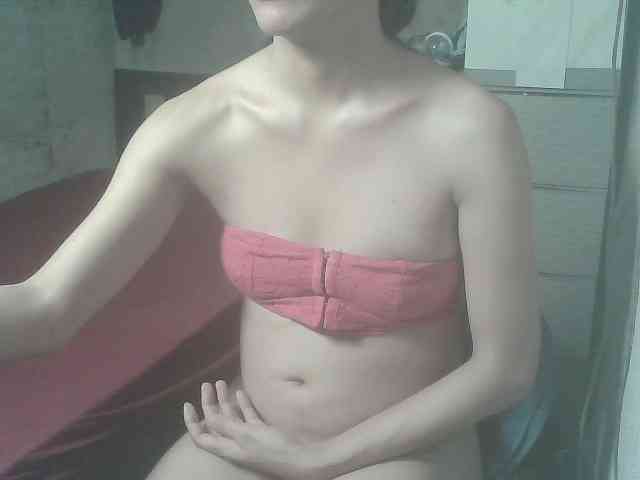 Sexbombtyla's cam show statistics and live stream
