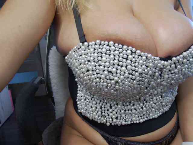 IsabellaNoirr