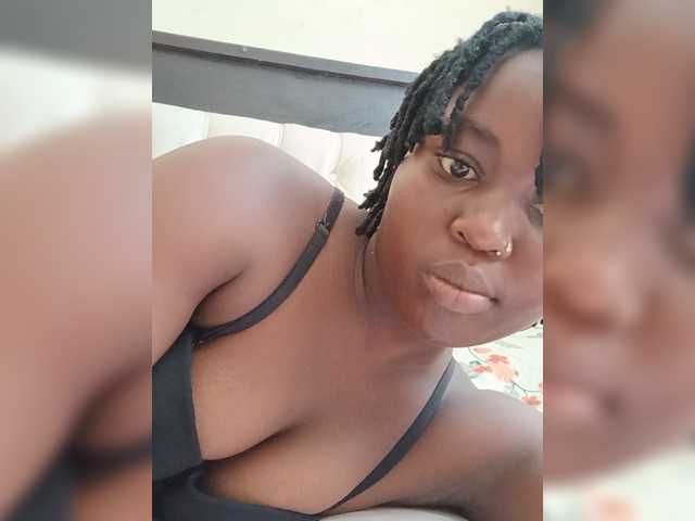 Candybabe live cam on BongaCams