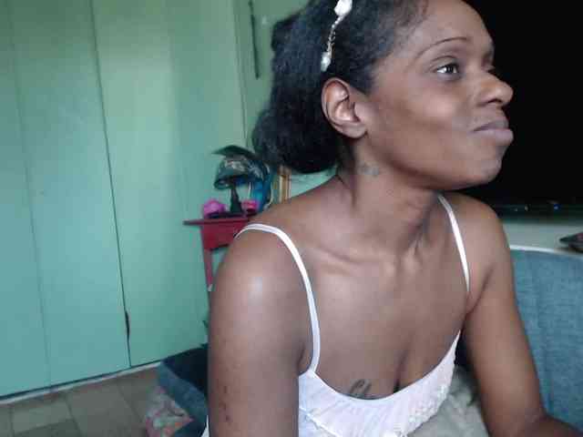 MsSophiaMorgan webcam