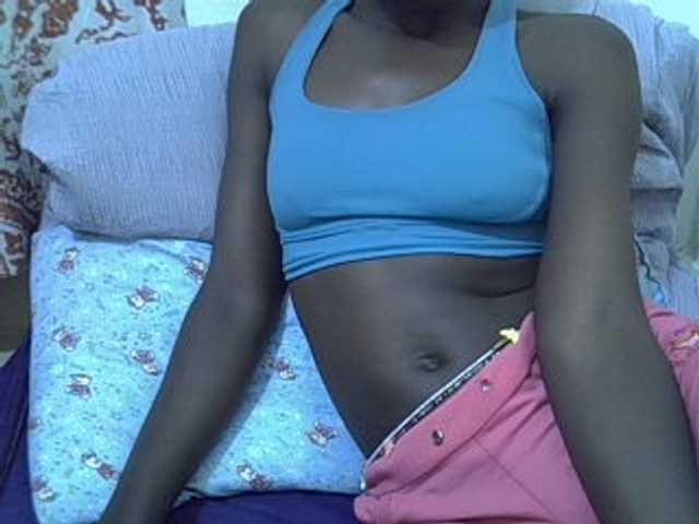 sexy-tania1 live cam on BongaCams