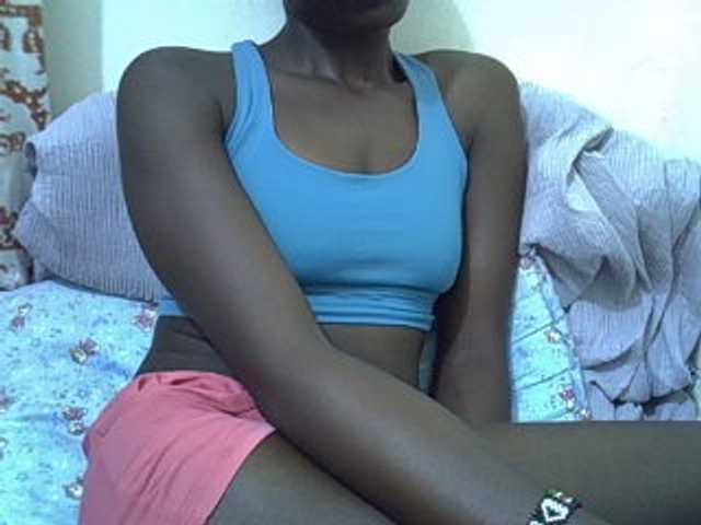 sexy-tania1 live cam on BongaCams