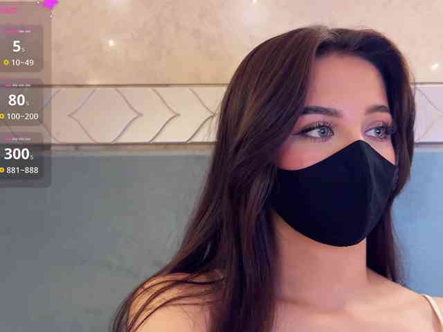 Este modelo está ao vivo agora. KissMec