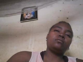 Pricilah's Live Webcam