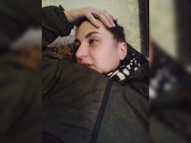 MonicaMilf's BongaCams show and profile