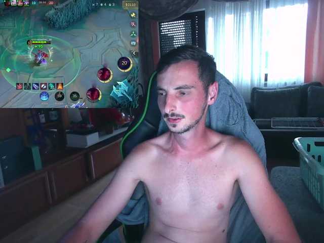 GrouNNNd1402 live cam