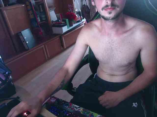 GrouNNNd1402 Sex Cam Show